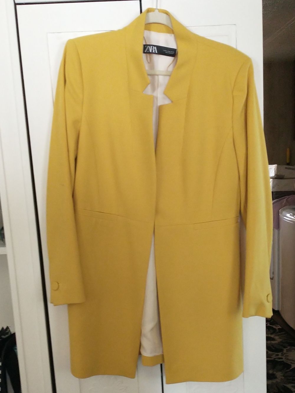 Zara Inverted Lapel Blazer - Picture 3 of 9